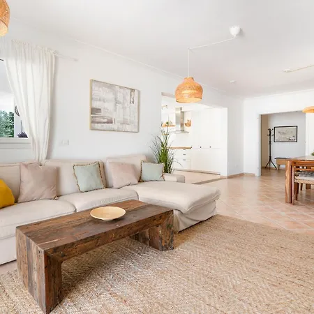 Jessella Villa